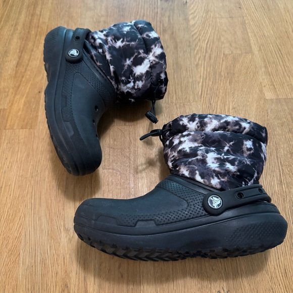 Crocs Women's 5 Men's 3 Black Gray Tie Dye Classic Lined Neo Puff Boots - Picture 3 of 11